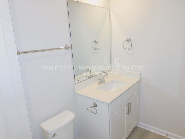 Building Photo - 221 Still Pasture Ln