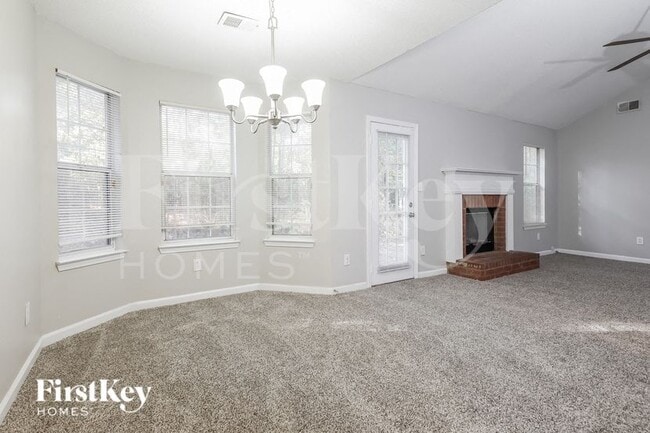 Building Photo - 1591 Elizabeth Ln