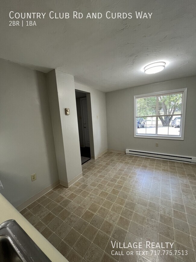 Building Photo - 671 Country Club Rd