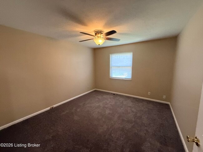 Building Photo - 8401 Cloverport Dr