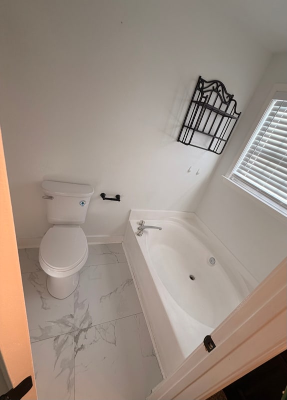 Building Photo - 705 Veryfine Dr