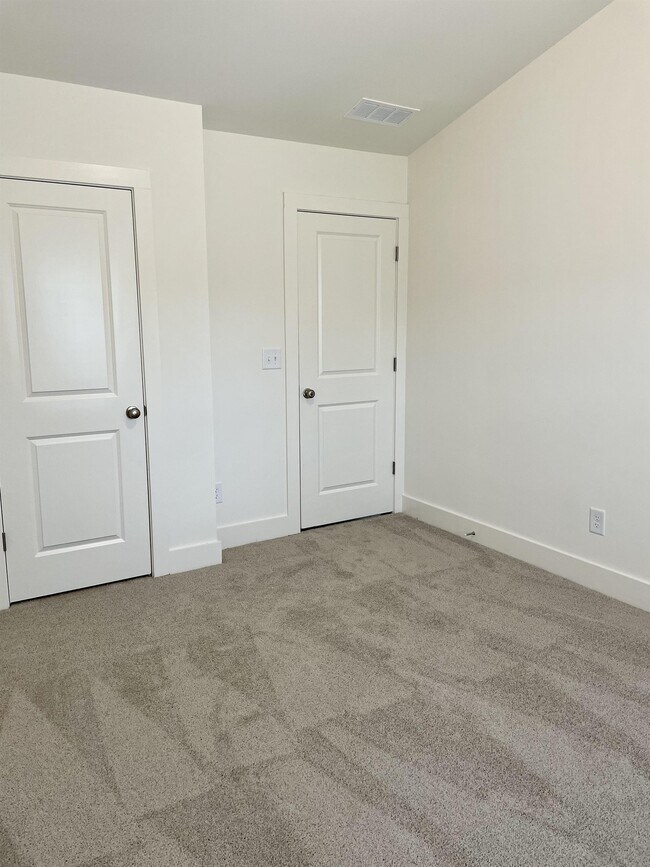 Building Photo - 374 Auburn Valley Wy