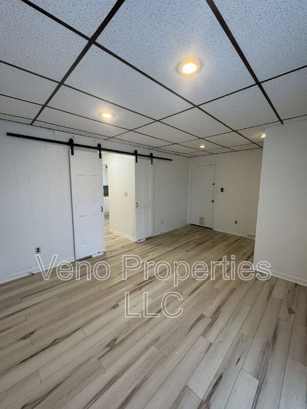 Building Photo - 34 Congress St