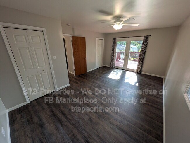 Building Photo - 306 Parkview Dr