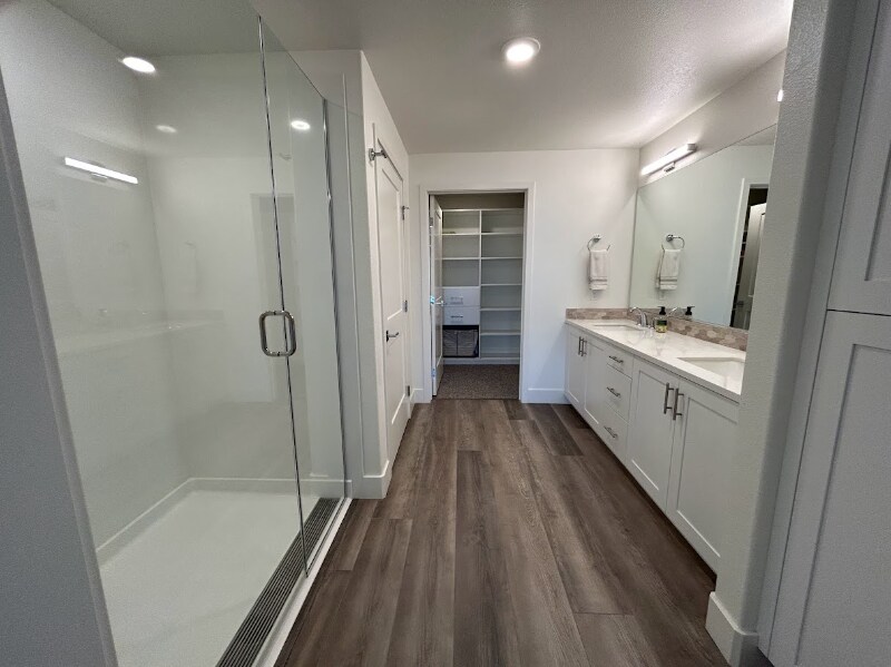 Building Photo - 3578 Rambla Pl
