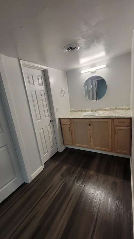 Building Photo - 1940 W University Dr