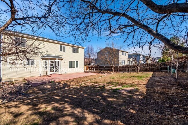 Building Photo - Spacious Home with Fenced Backyard and 2-Car Garage / 4 Bed, 3 Bath  / Voucher Accepted / Coming ...