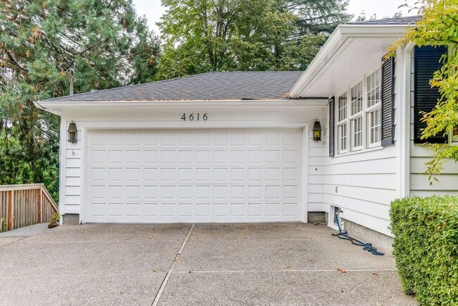 Building Photo - Newly Remodeled Fabulous home!