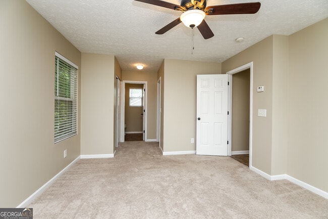 Building Photo - 144 Nacoochee Way