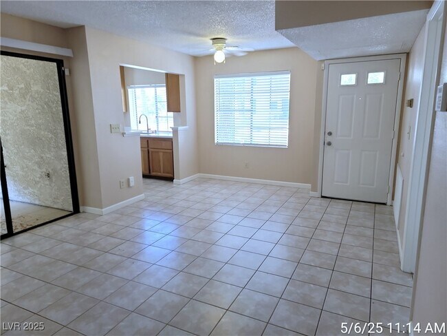 Building Photo - 4730 Nara Vista Way