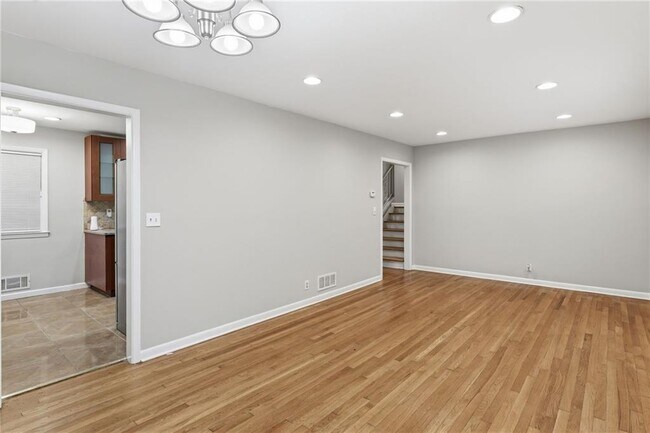 Building Photo - 4411 Langdon Dr