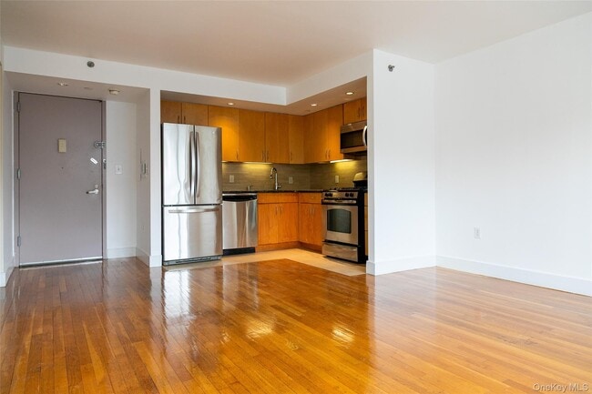 Building Photo - 362 St Nicholas Ave
