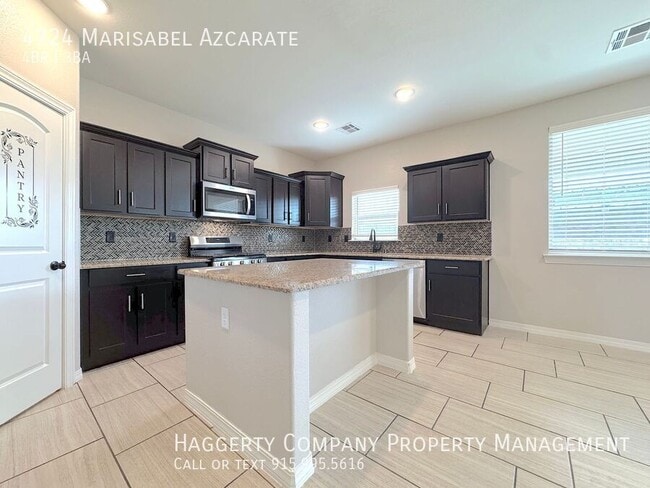 Building Photo - 4724 Marisabel Azcarate St