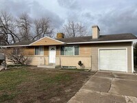 Building Photo - Remodeled Taylorsville 5 Bedroom!