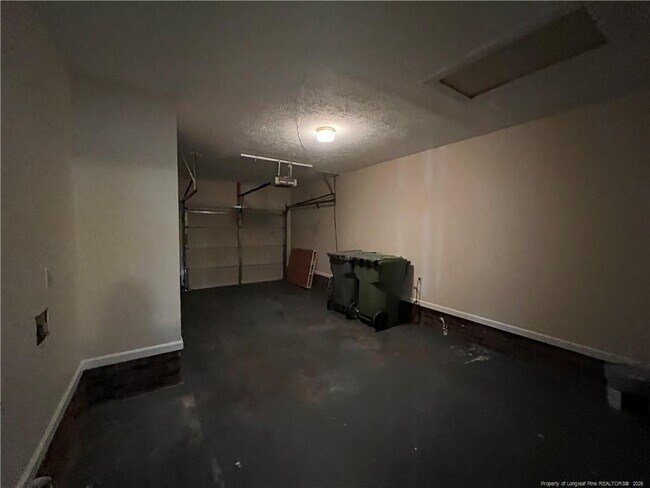 Building Photo - 2587 Gotts Ln