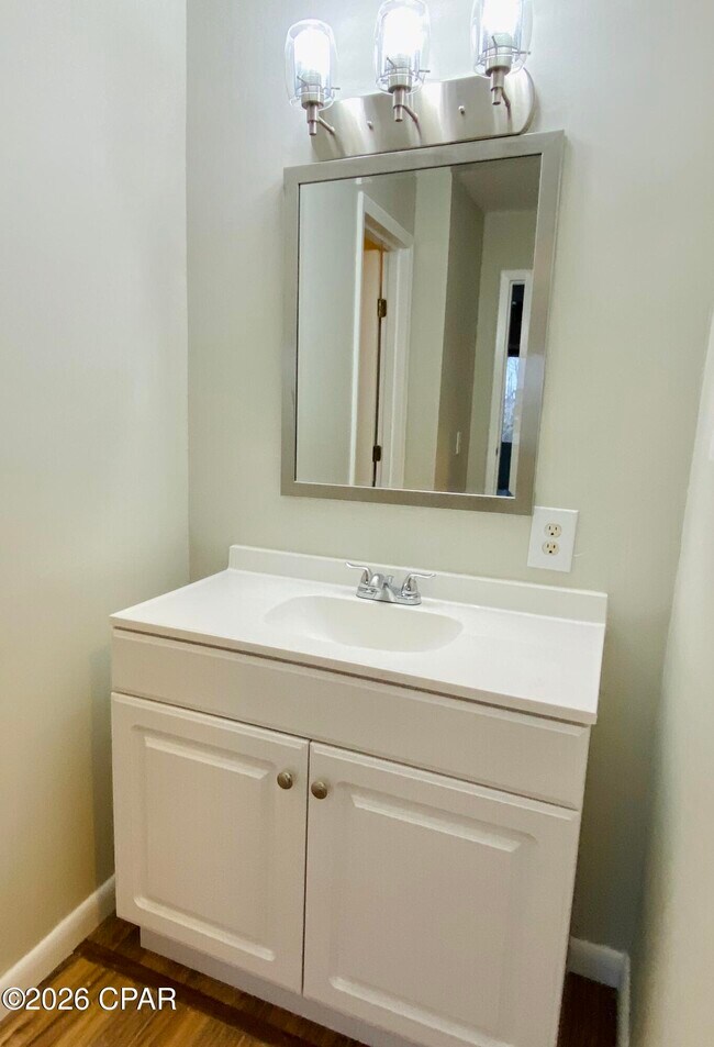 Building Photo - 4305 Bay Point Rd