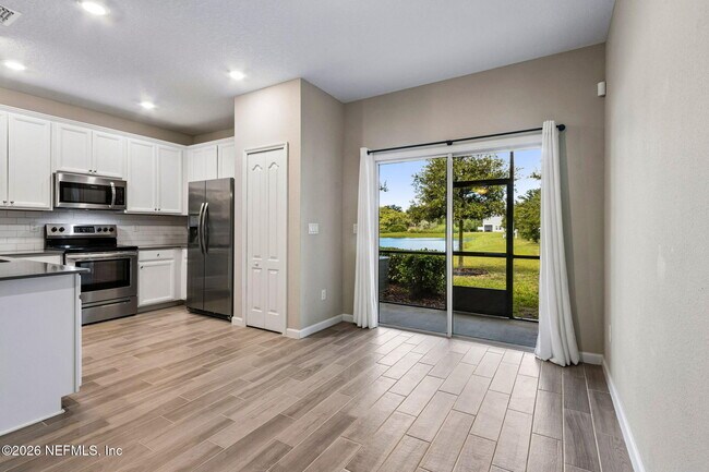 Building Photo - 1111 Beach Dune Dr
