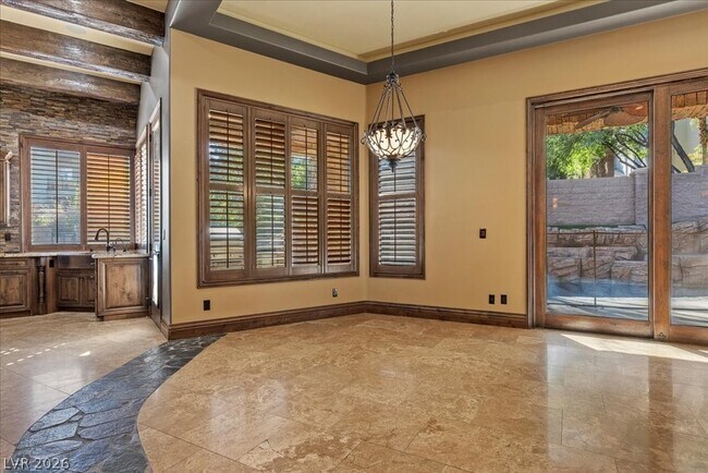 Building Photo - 514 Mandalay Ct