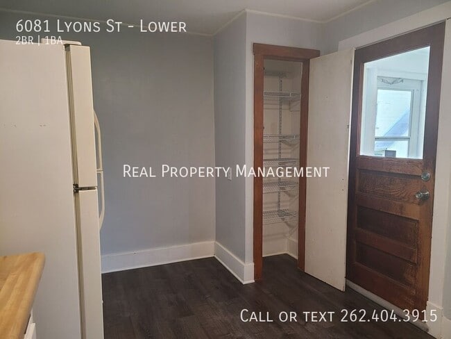 Building Photo - 6081 Lyons St
