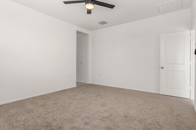 Building Photo - Beautiful 3 bed, 2 bath Casa Grande home