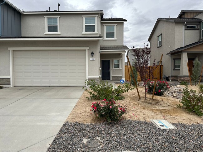 Building Photo - Adorable Sparks Townhome!