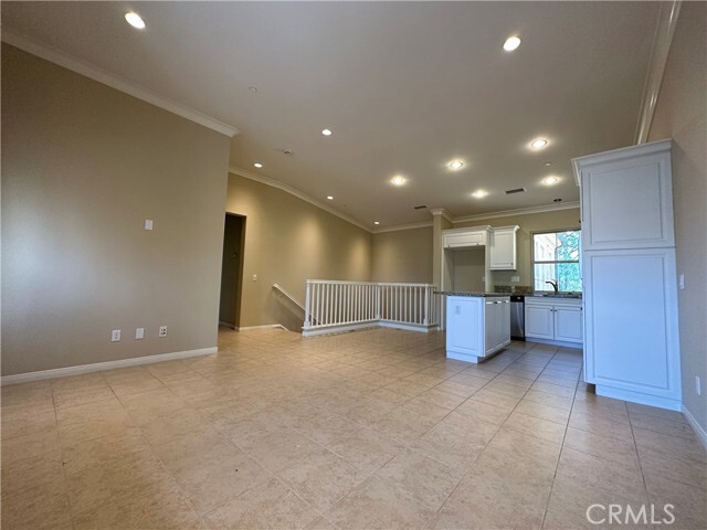 Building Photo - 133 Lamplighter