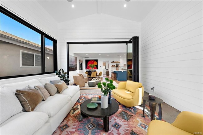 Building Photo - 616 1/2 Acacia Avenue, Newport Beach, CA 9...