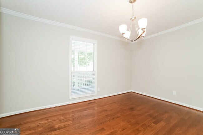 Building Photo - 6868 Robinwood Trail