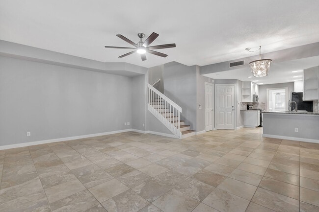 Building Photo - 2873 E Community Dr