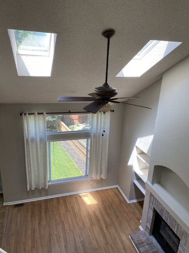 Building Photo - Highlands Ranch Home Available Now!