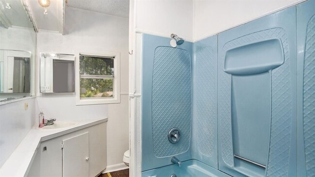 Building Photo - 1111 St Edwards St