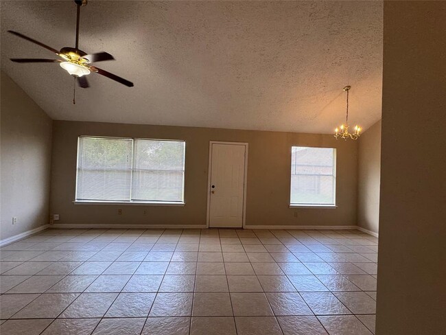 Building Photo - 16427 Skeet Ct
