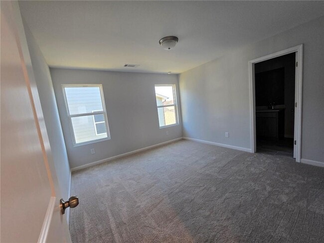 Building Photo - 3085 Cambridge Ml St