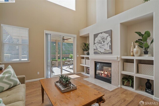 Building Photo - 699 Flemish Ct