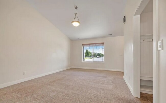 Building Photo - *$200 OFF FIRST MONTH RENT! | BEAUTIFUL 3 bed, 2 bath home in the desirable Summerfield Subdivision