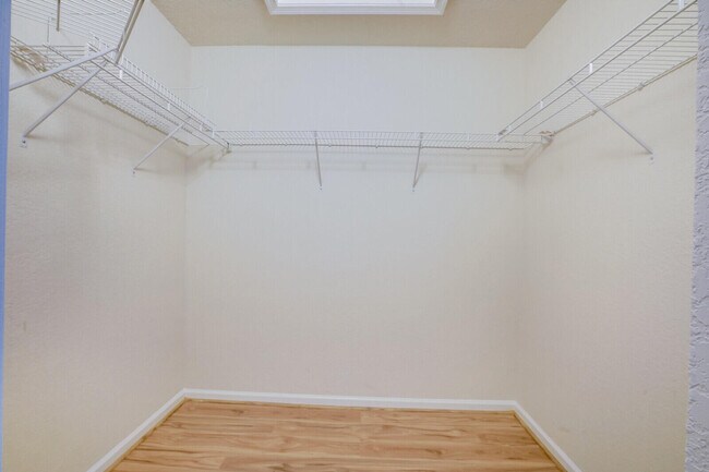 Building Photo - 785 Imperial Lake Rd