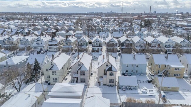 Building Photo - 20 Tacoma Ave