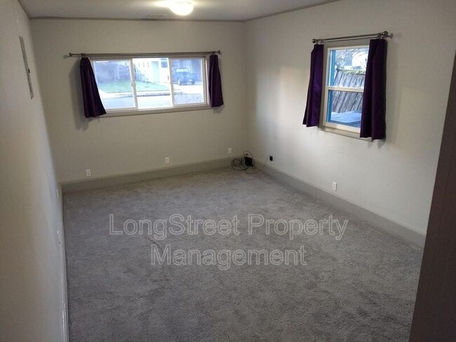 Building Photo - 905 NW 33rd St