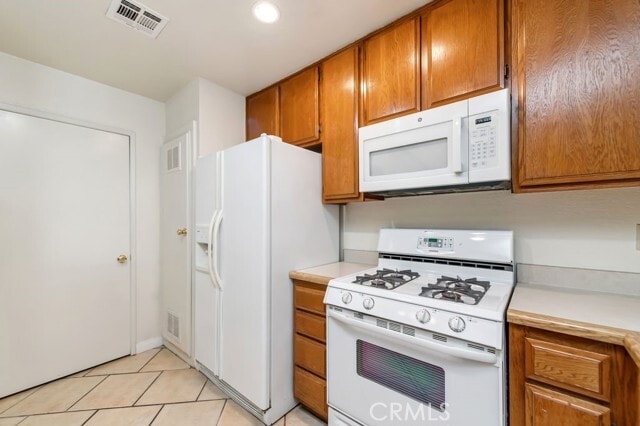 Building Photo - 40 Brownfield Ln