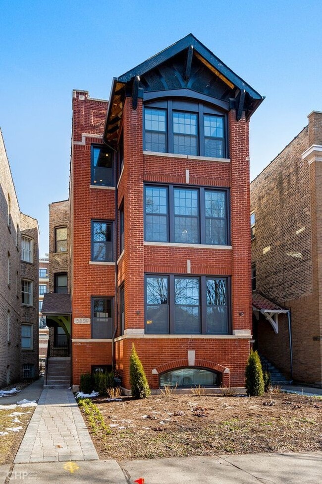 Building Photo - 5859 N Magnolia Ave