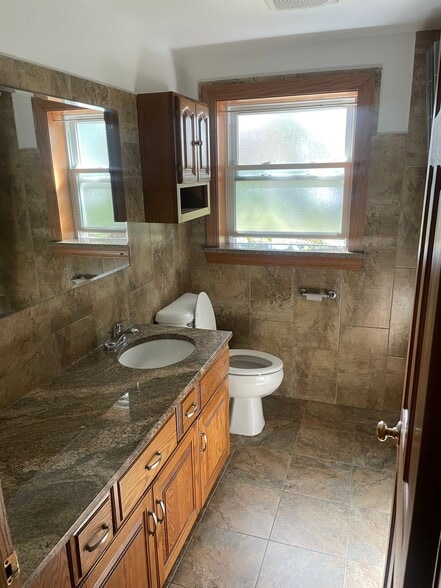 Building Photo - 8285 Archer Ave