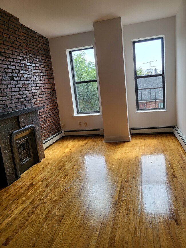 Building Photo - 506 Greene Ave