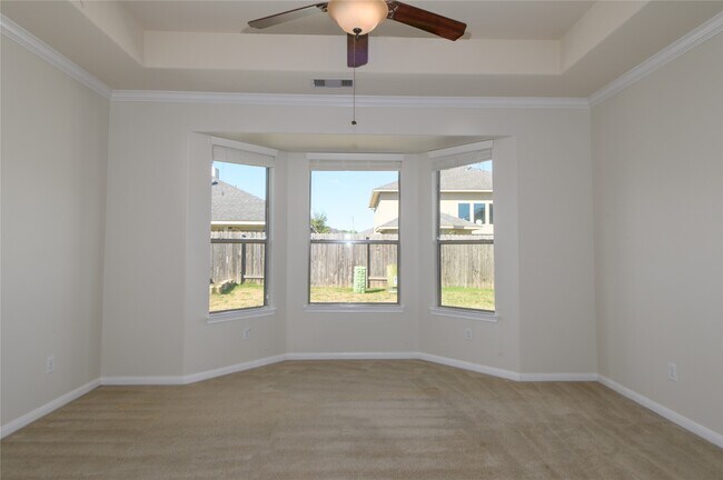 Building Photo - 15619 Mossy Park