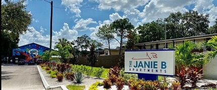 Building Photo - WAKE UP TO HILLSBOROUGH RIVER VIEWS IN THE HEART OF SEMINOLE HEIGHTS!