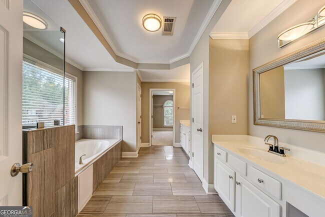 Building Photo - 950 Wilde Run Ct