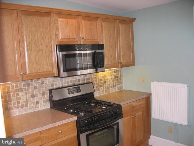 Primary Photo - 2233 Ritter St