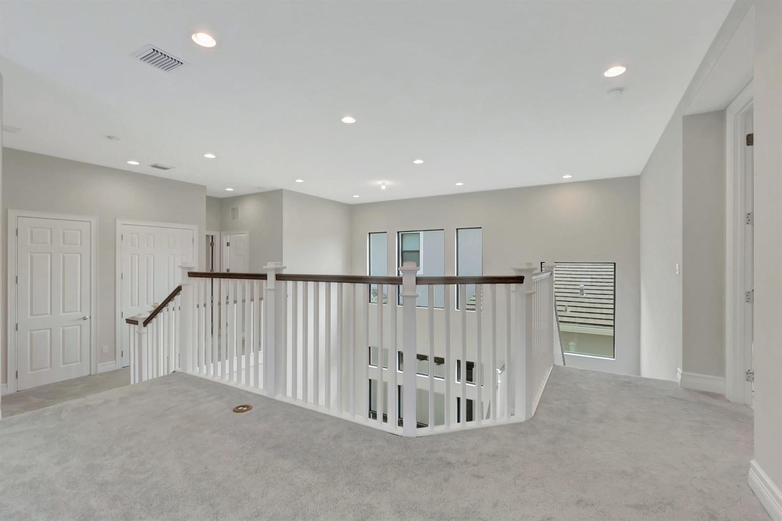 Building Photo - 9060 Dulcetto Ct
