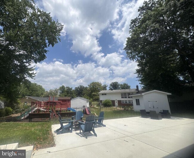 Building Photo - 6315 Willowood Ln