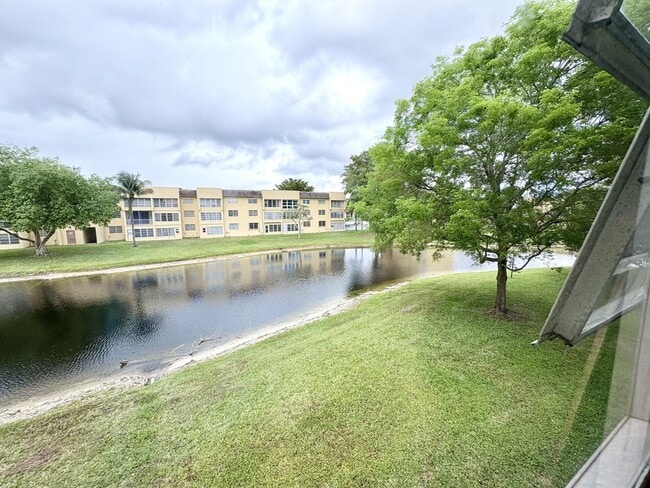Building Photo - 6070 NW 64th Ave