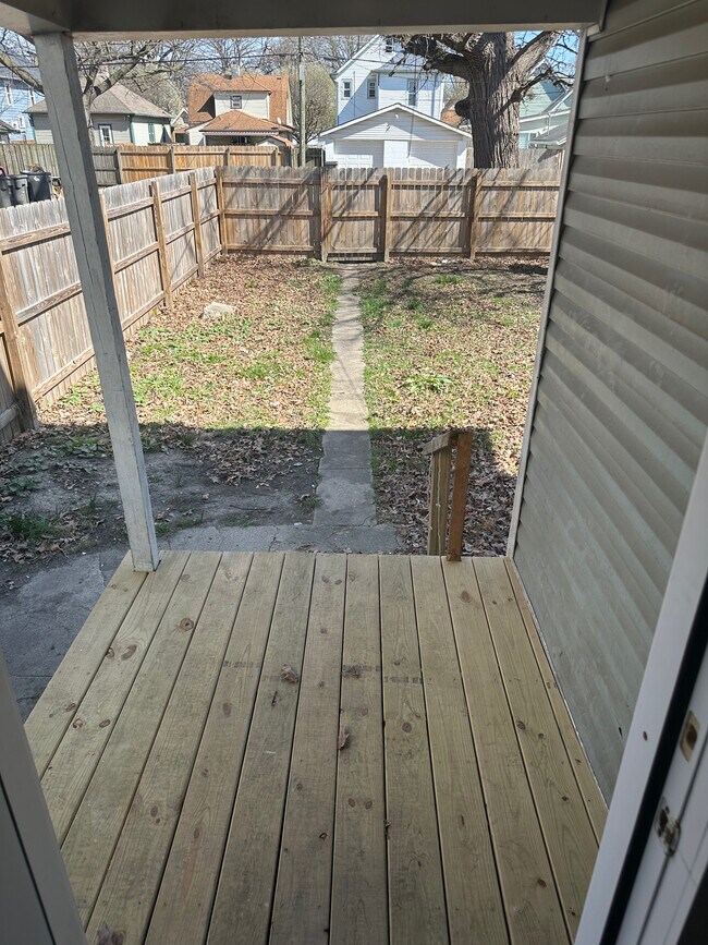 Building Photo - 1119 N Dearborn St